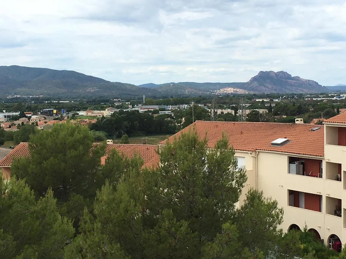 Charmant T2 Lagon Bleu Frejus 0*,  France