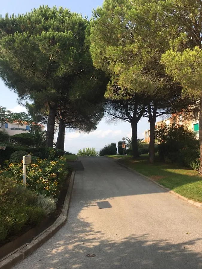 Apartment Charmant T2 Lagon Bleu Frejus France
